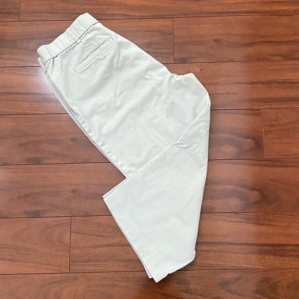 Kim Rogers Khaki Capris Size 8